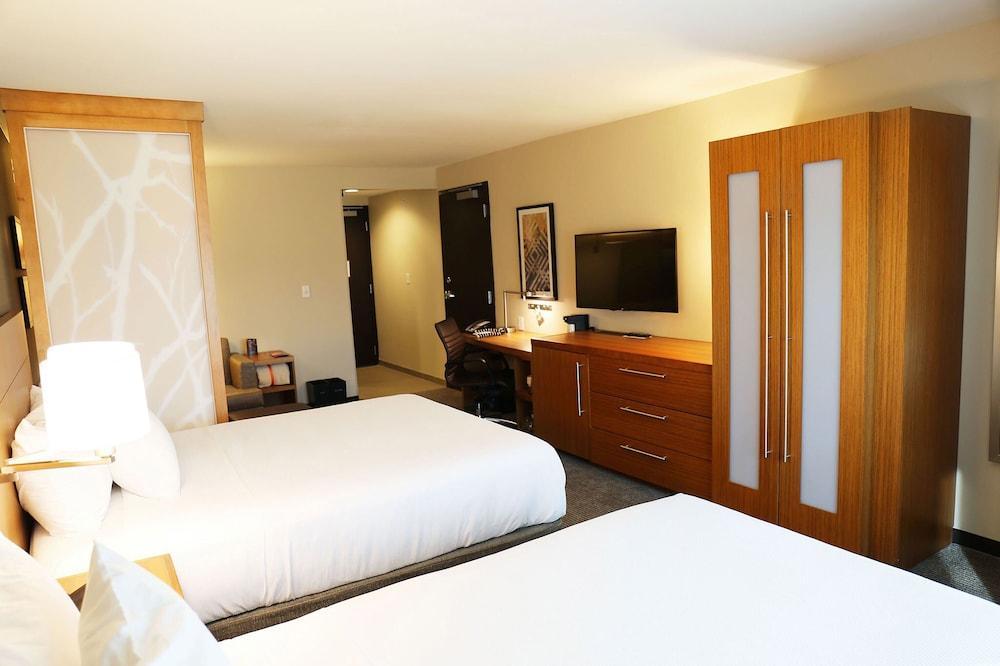 Hyatt Place Austin Airport Exterior photo