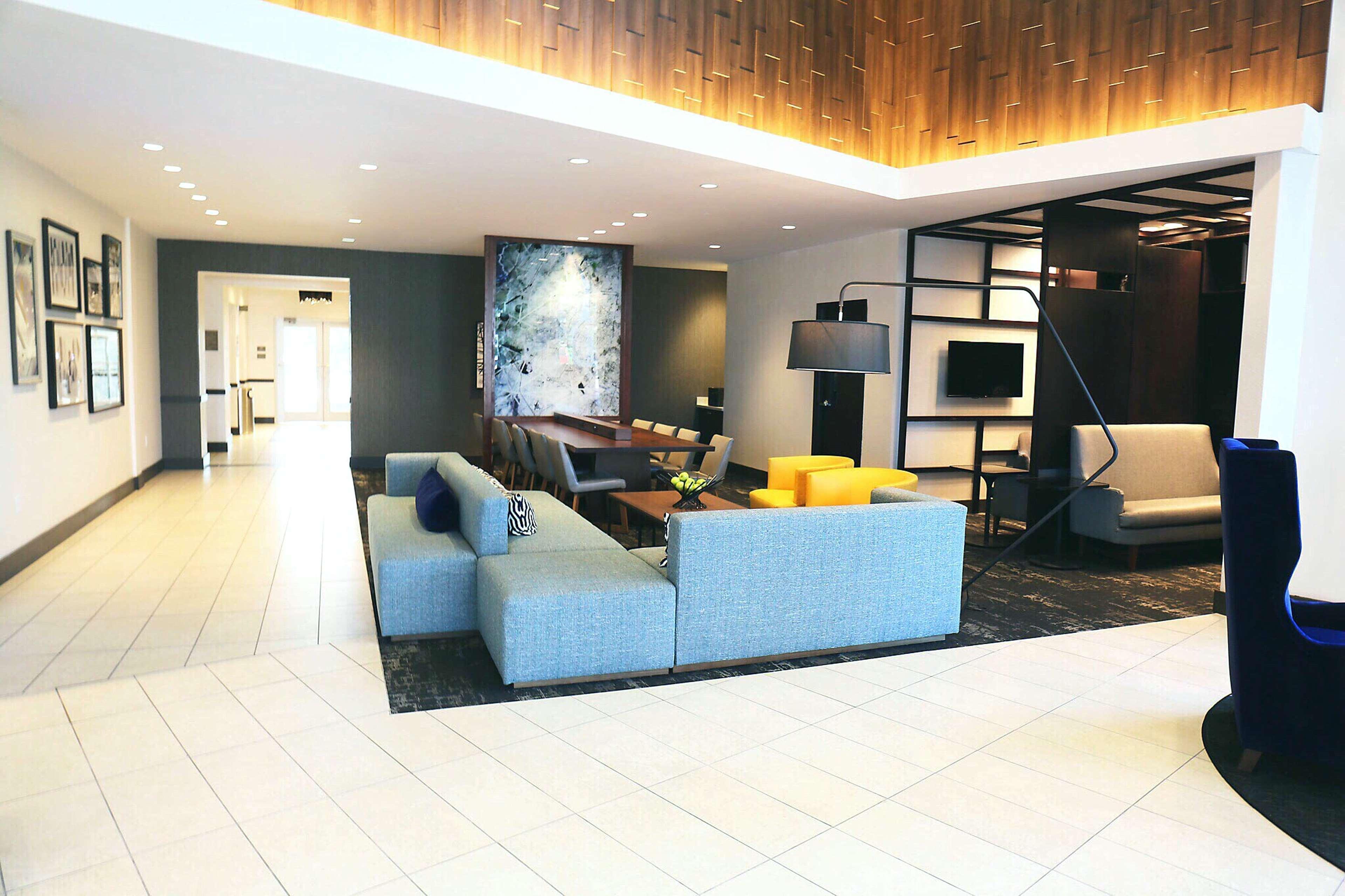 Hyatt Place Austin Airport Exterior photo